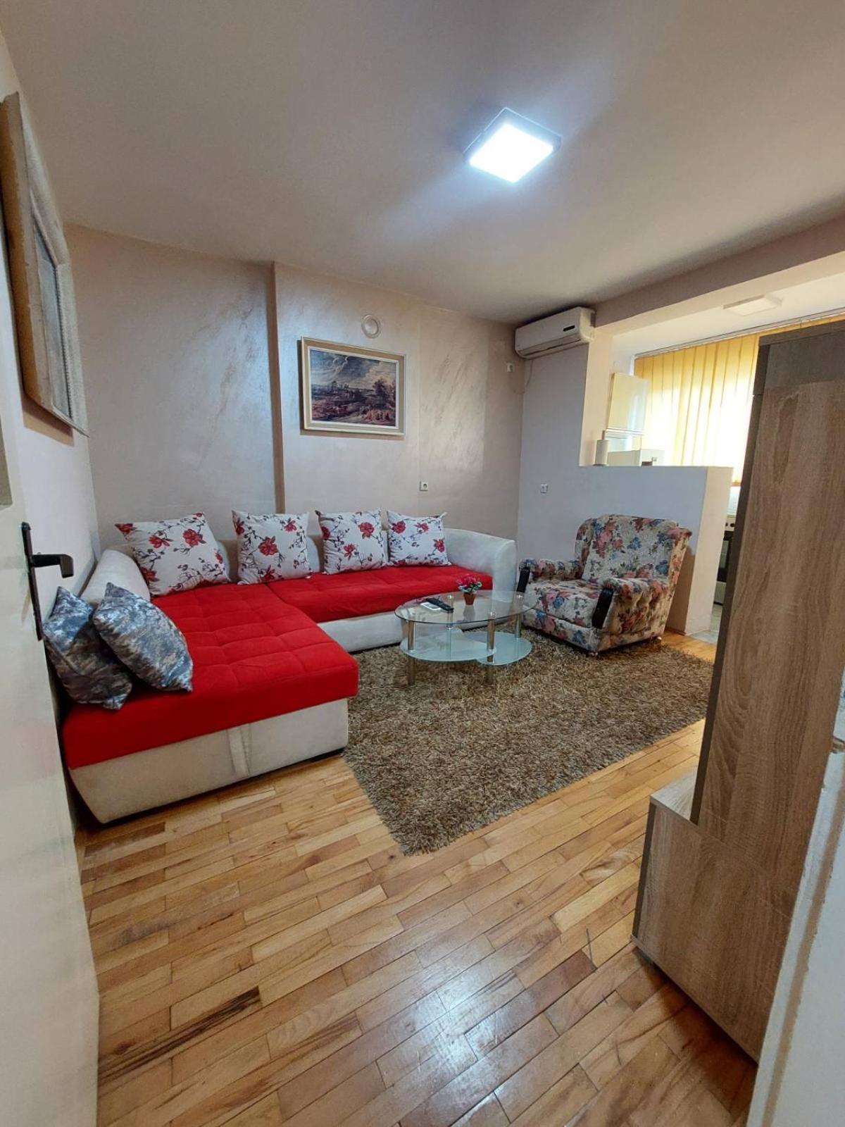 Apartment Vuk Подгориця Екстер'єр фото