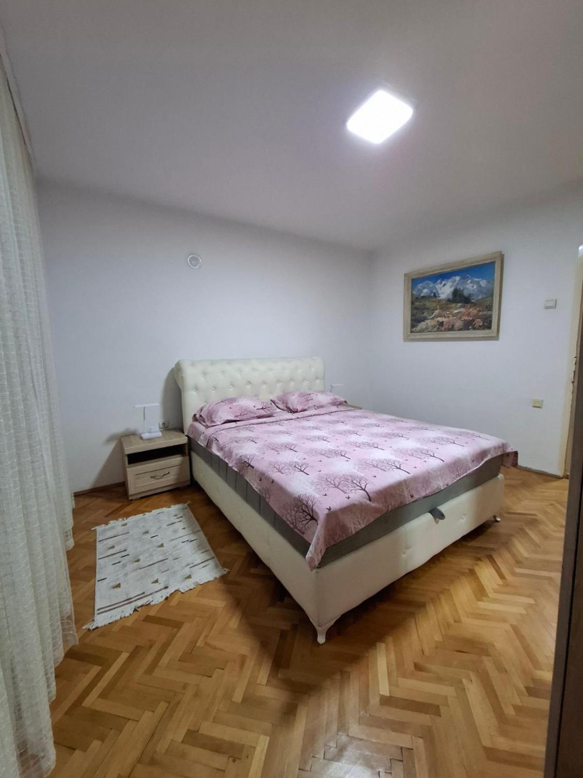 Apartment Vuk Подгориця Екстер'єр фото